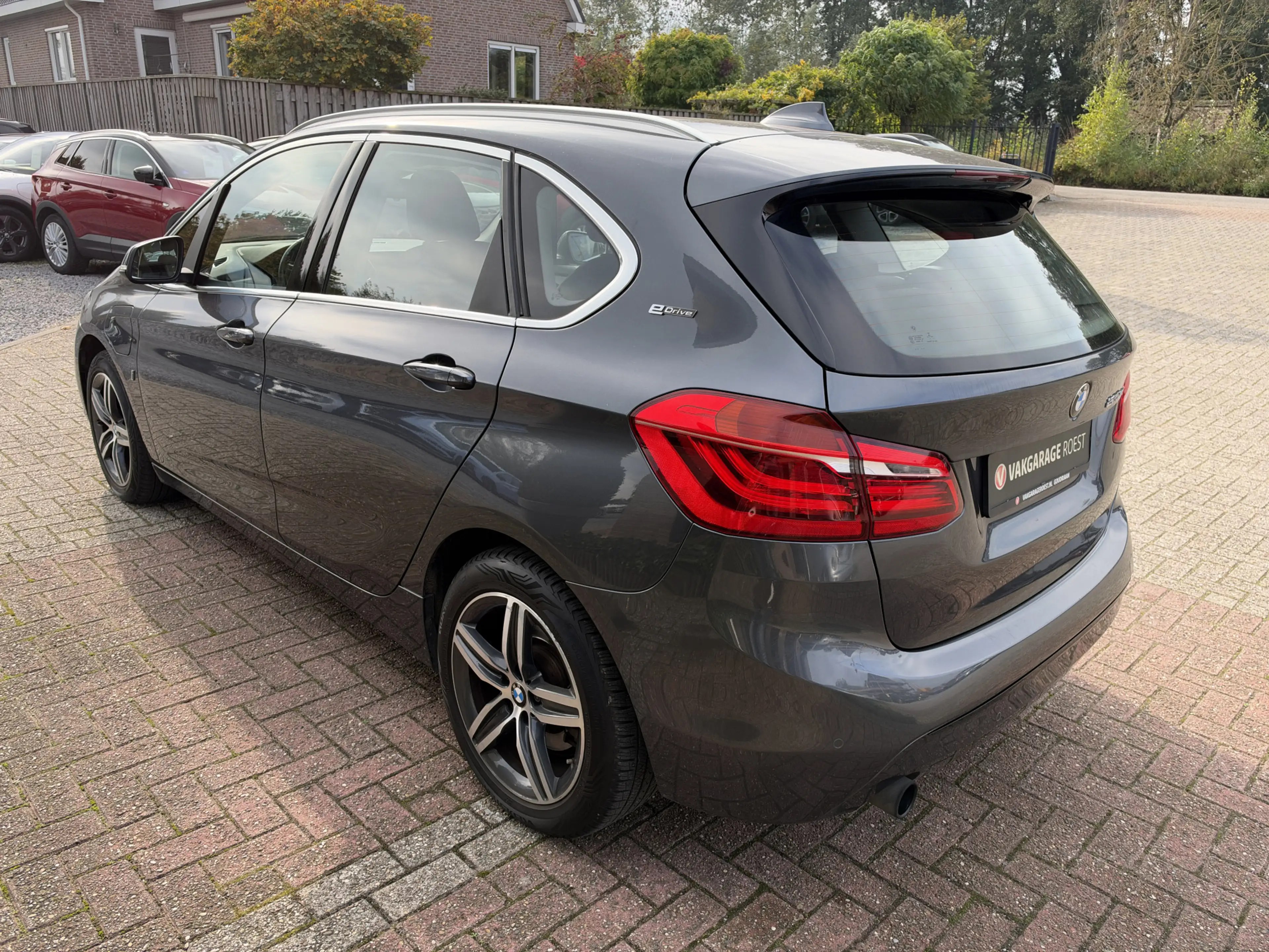 BMW 225 2-serie Active Tourer 225xe iPerformance Executive — photo 18