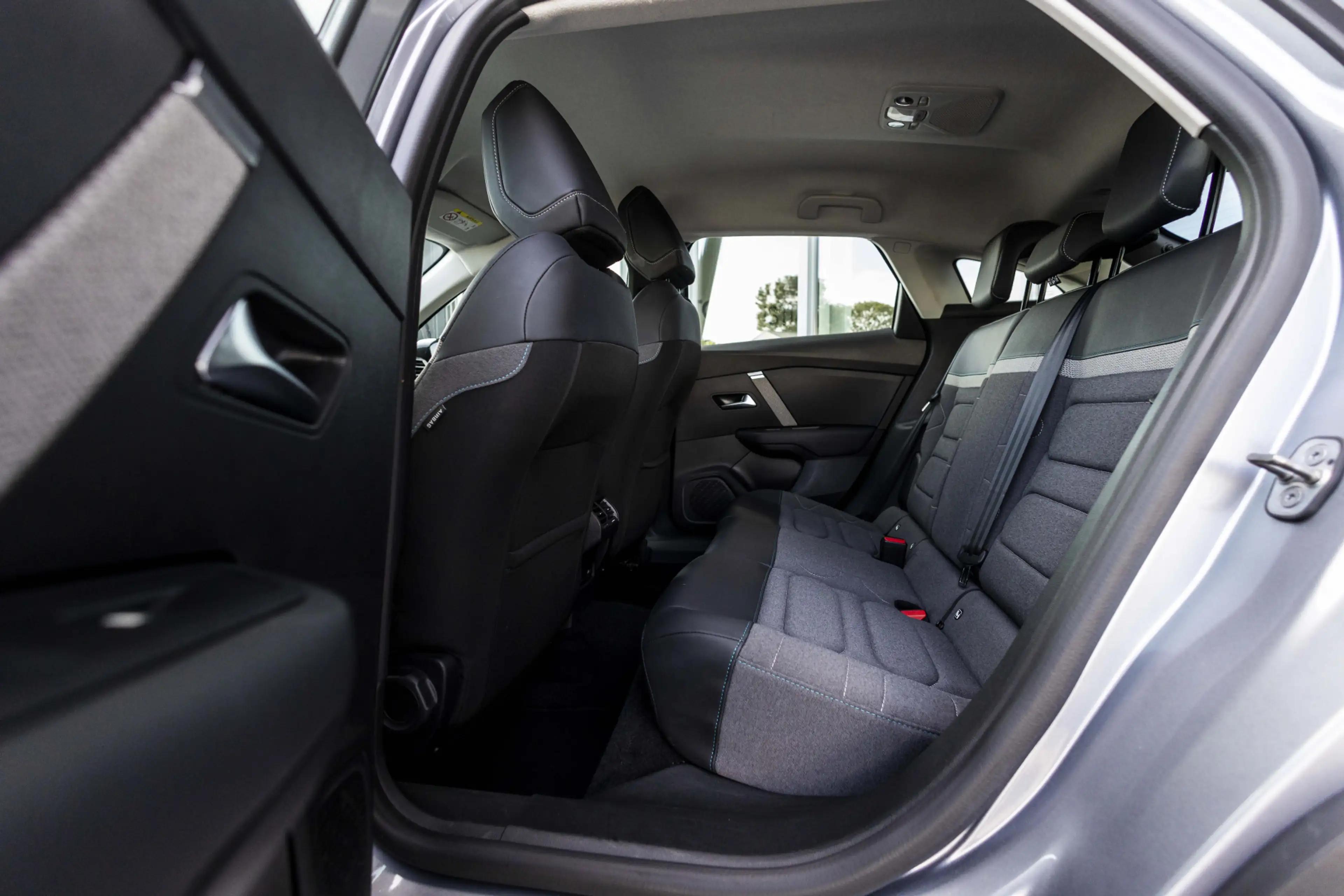 Citroen E-C4 Electric You 50 kWh | Warmtepomp | NL Auto | Carplay — photo 10
