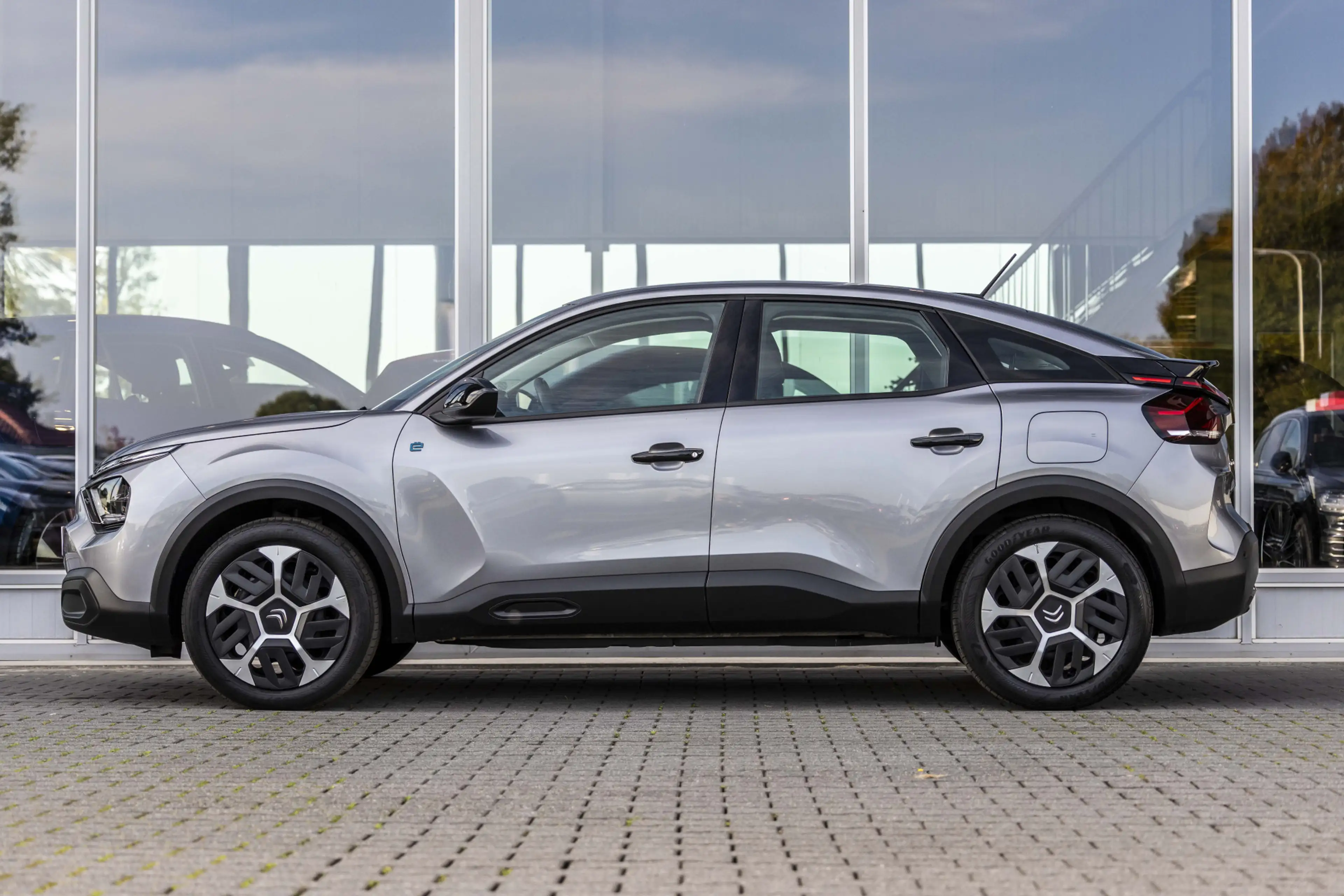 Citroen E-C4 Electric You 50 kWh | Warmtepomp | NL Auto | Carplay — photo 5