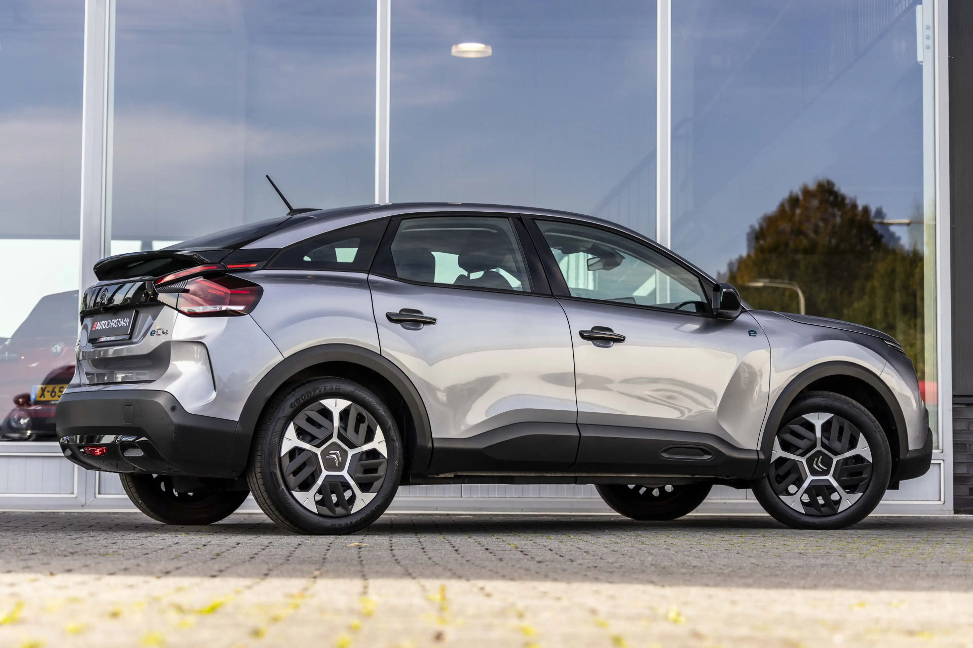 Citroen E-C4 Electric You 50 kWh | Warmtepomp | NL Auto | Carplay — photo 2