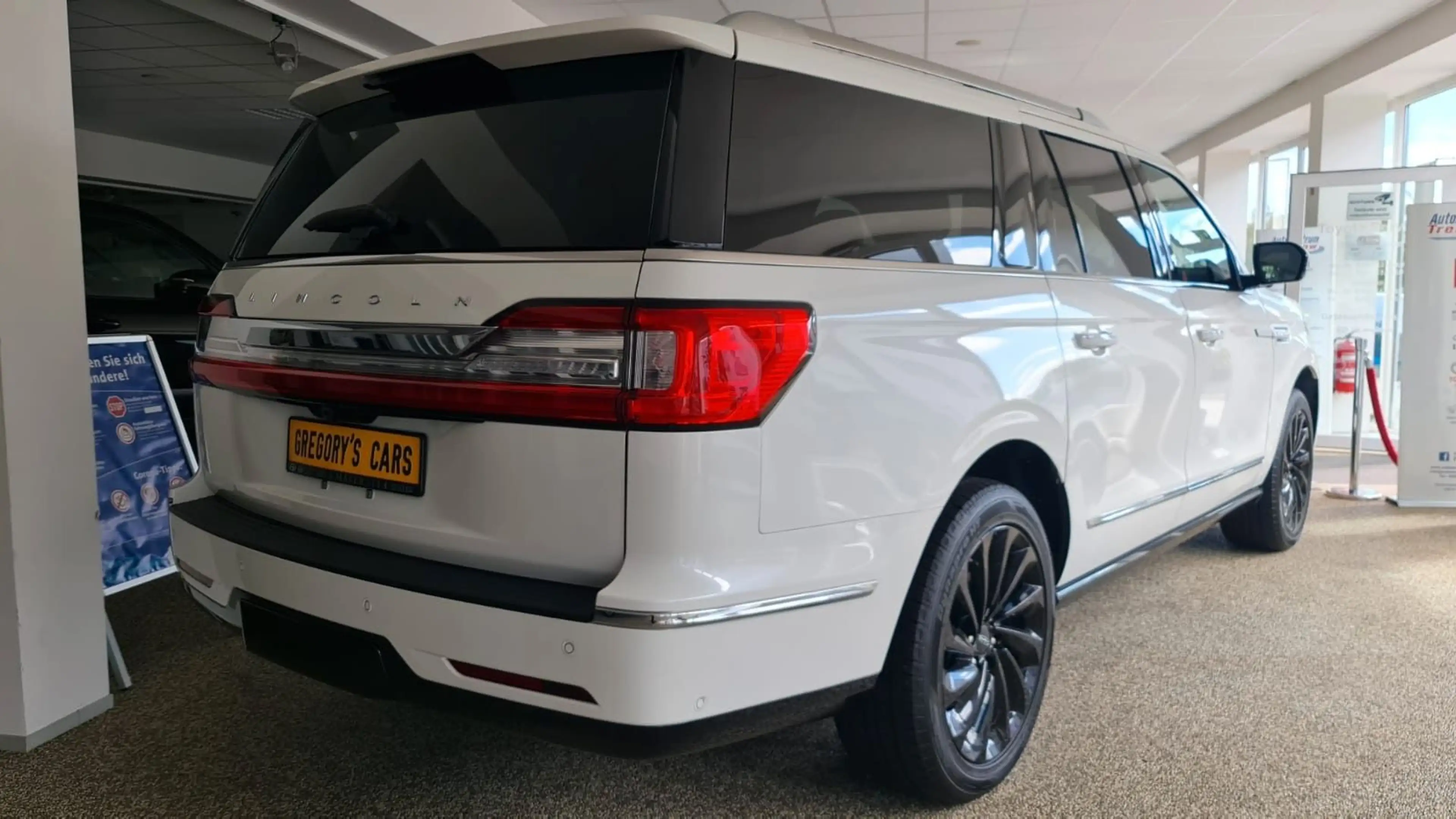 Lincoln Navigator NAVIGATOR VOLL+LONG+TWIN.TURBO+BLACK.EDITION+NEW — photo 6
