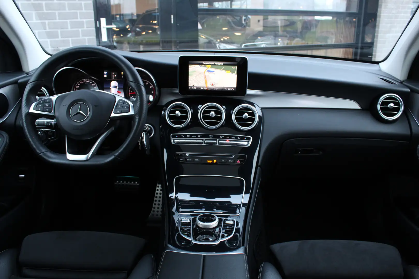 Mercedes-Benz GLC 250 4MATIC Premium Plus / Panoramadak / Camera Weiß - 2