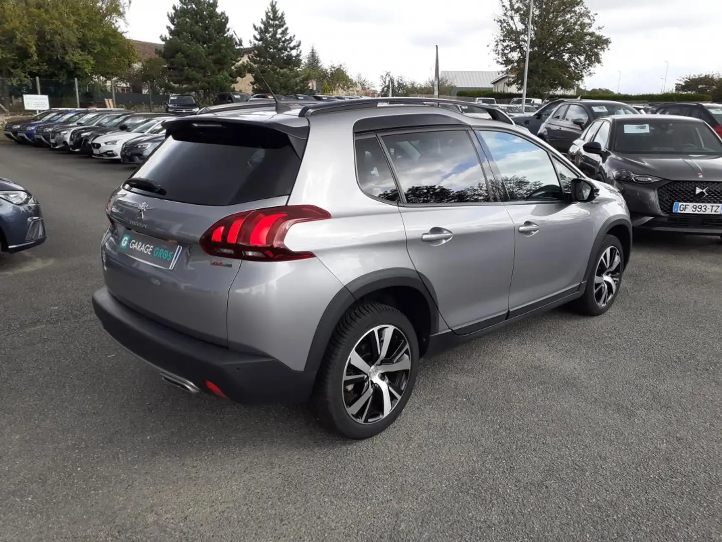 Peugeot 2008 1.2 PureTech 130ch S&S BVM6 GT Line Gris - 2