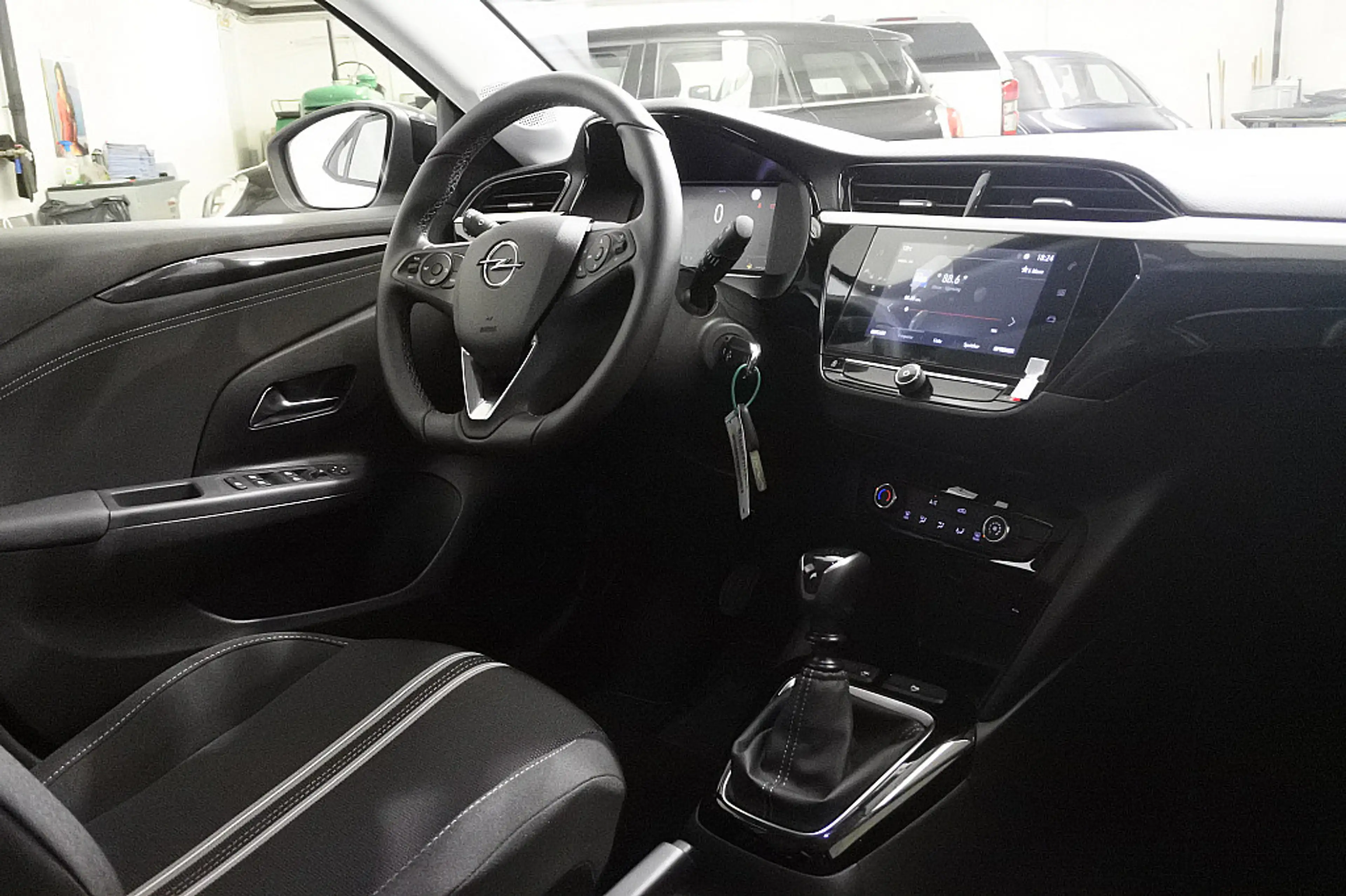 Opel Corsa 1,2 Direct Injection Turbo GS-Line — photo 6