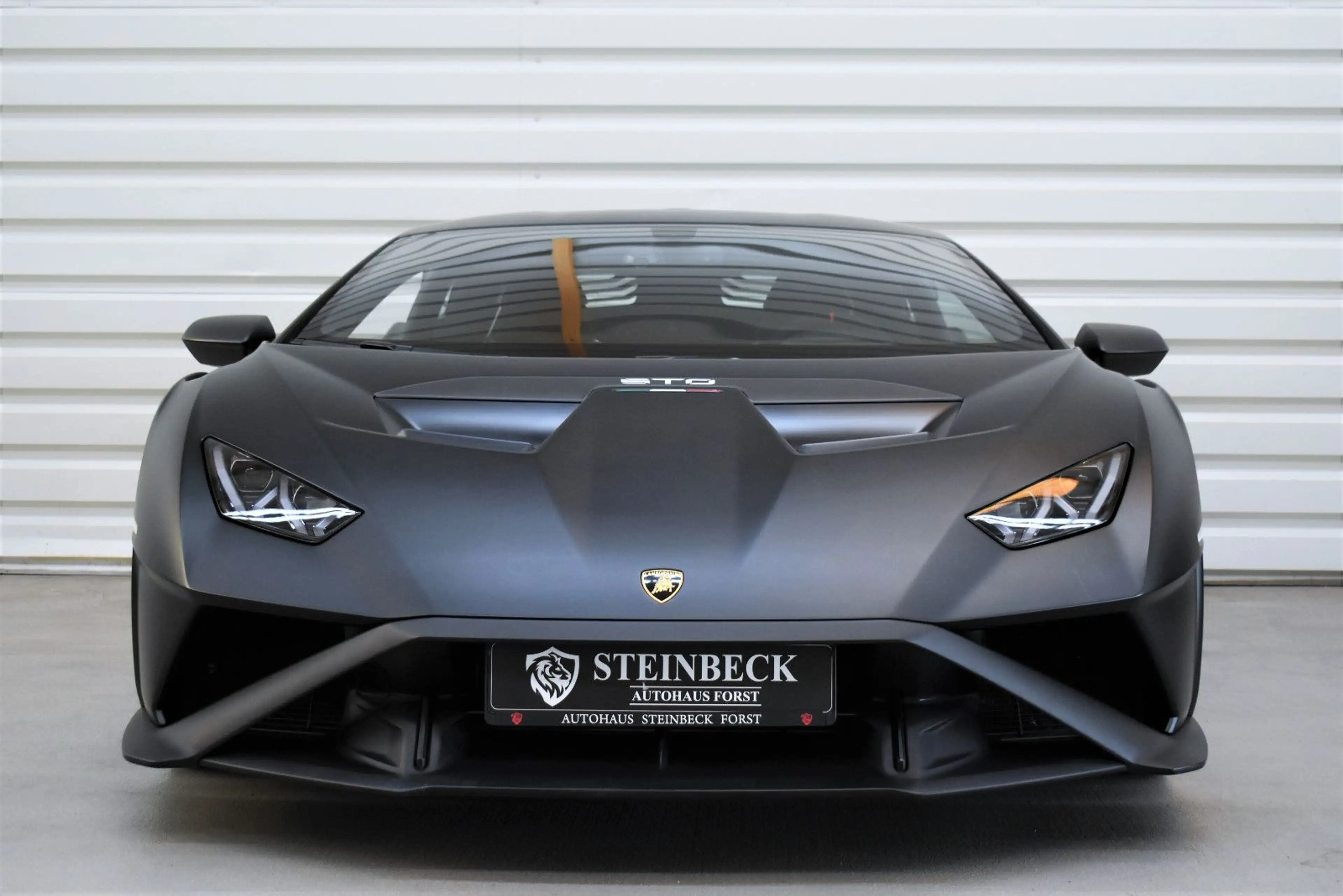 Lamborghini Huracán STO+Nero-Nemesis+Lift+Kamera+Carbon — photo 5