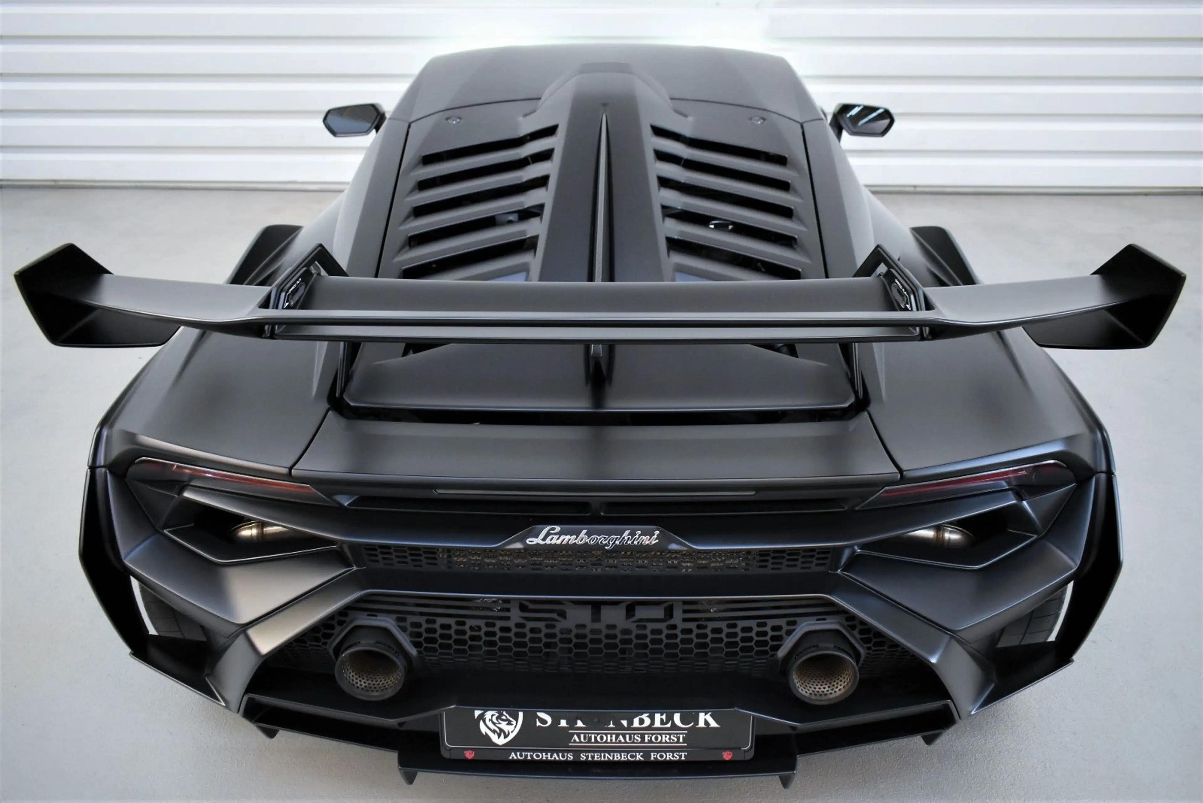 Lamborghini Huracán STO+Nero-Nemesis+Lift+Kamera+Carbon — photo 10