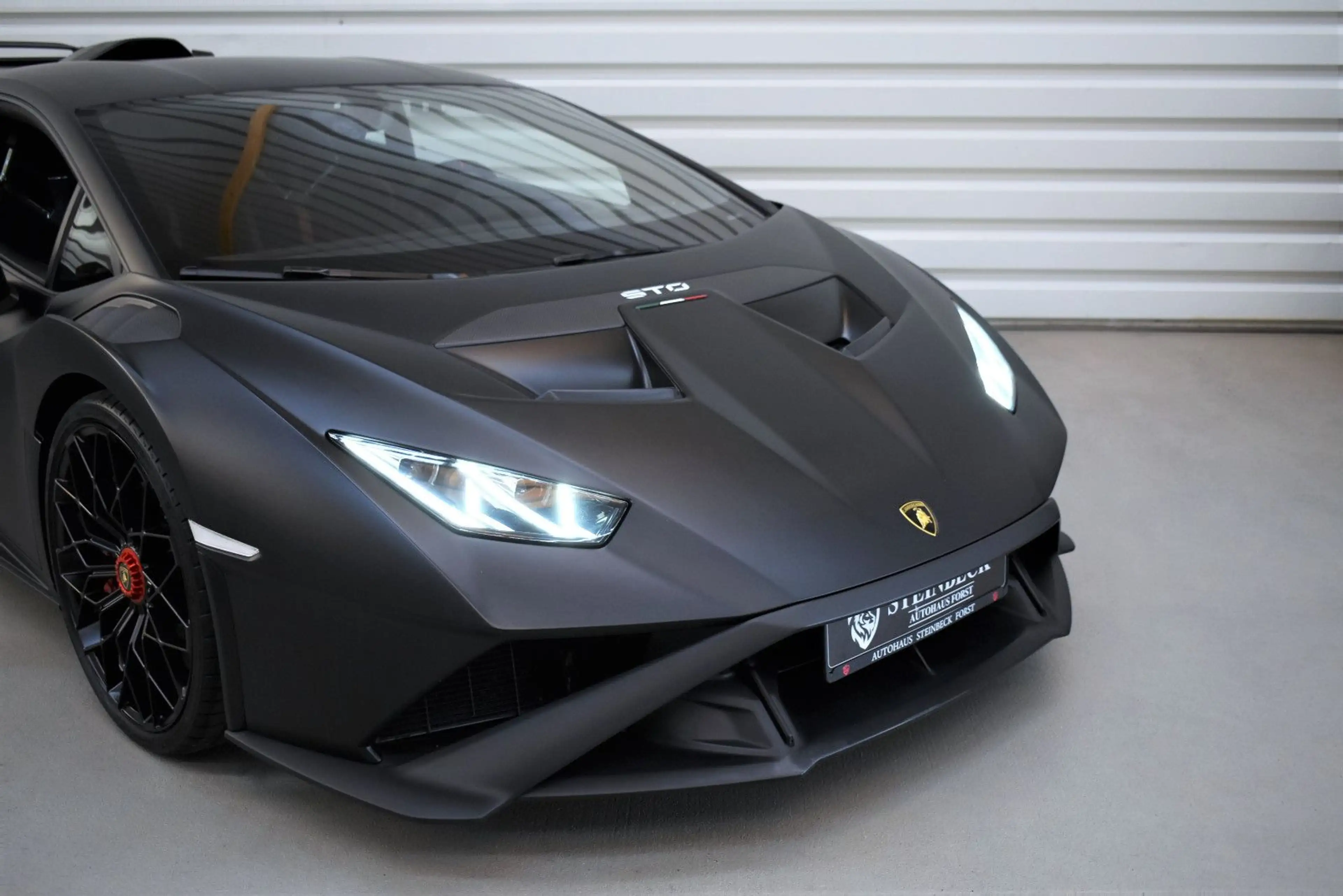 Lamborghini Huracán STO+Nero-Nemesis+Lift+Kamera+Carbon — photo 7