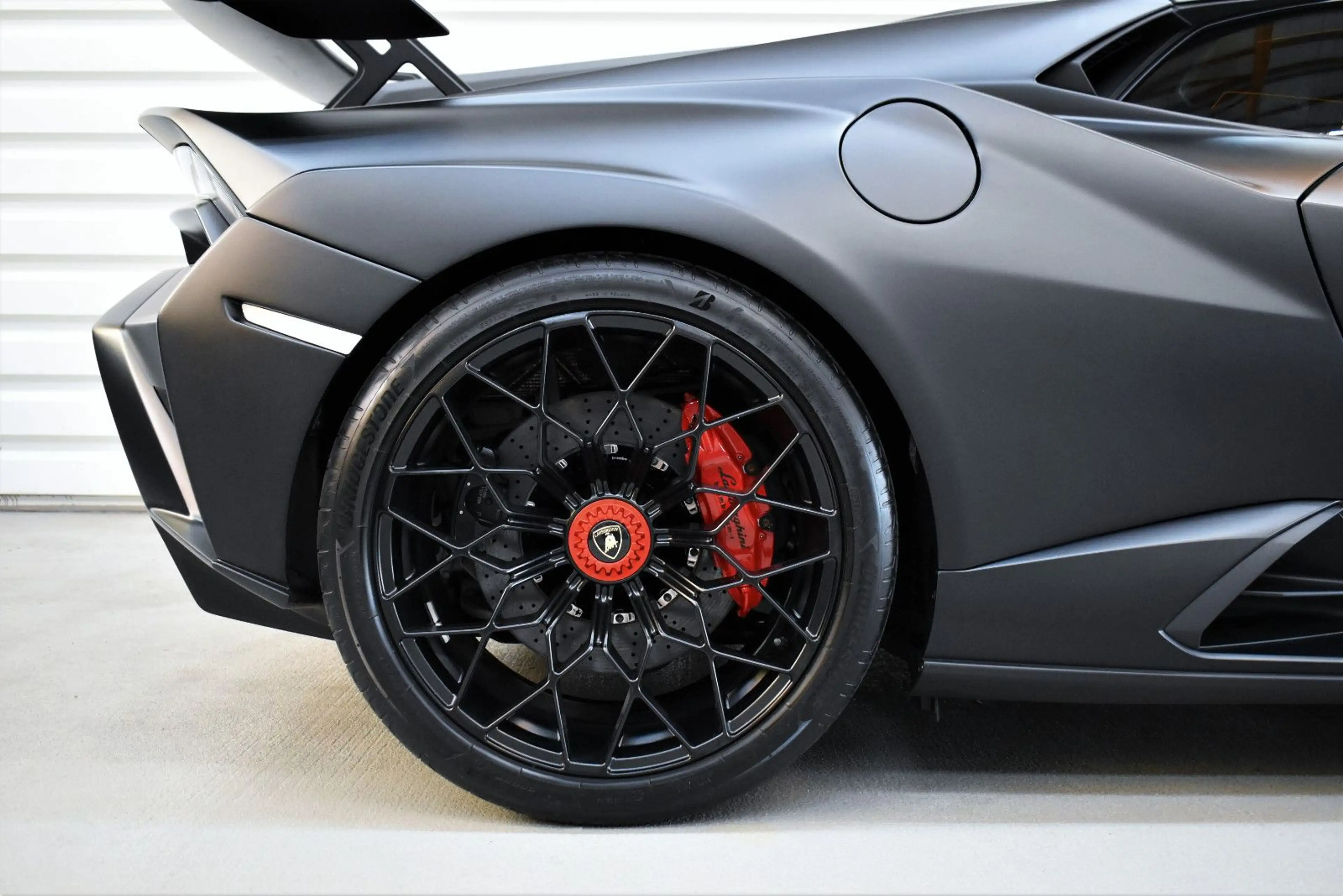 Lamborghini Huracán STO+Nero-Nemesis+Lift+Kamera+Carbon — photo 14