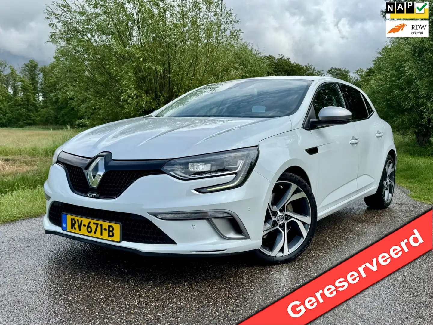 Renault Megane 1.6 TCe GT Sport / Automaat / Airco / Navigatie / Blanc - 1