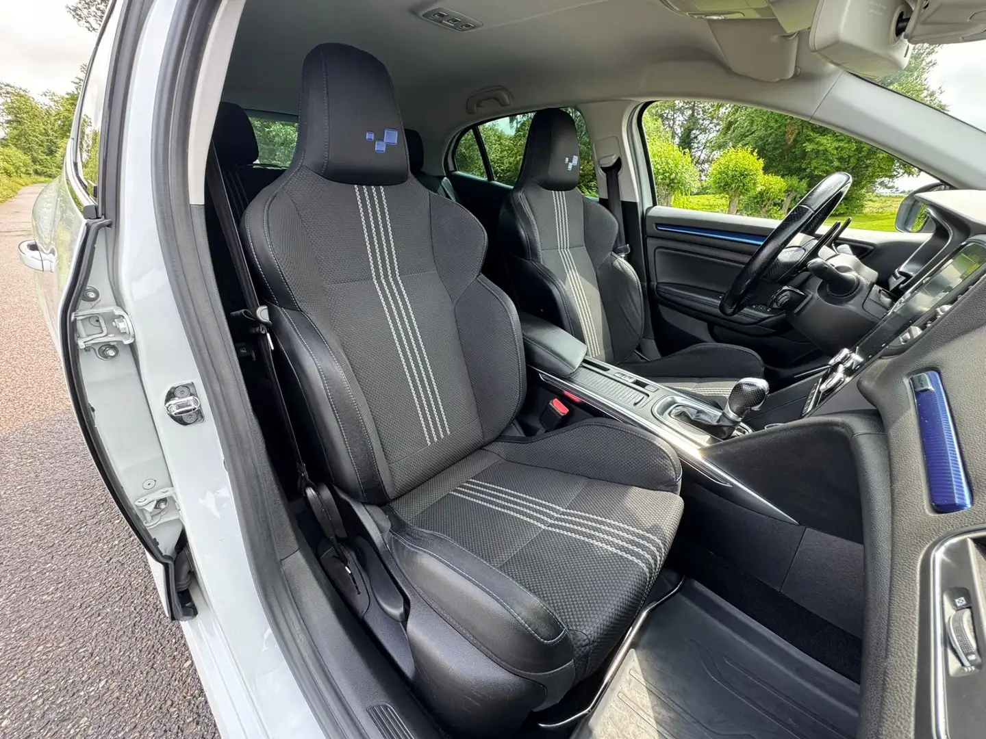Renault Megane 1.6 TCe GT Sport / Automaat / Airco / Navigatie / Blanc - 2