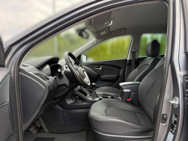 Hyundai iX35 1.6i Klimaaut. Tempomat PDC 4x Sitzheizung — photo 10