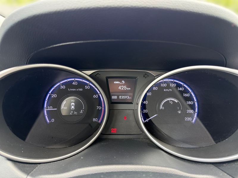 Hyundai iX35 1.6i Klimaaut. Tempomat PDC 4x Sitzheizung — photo 11