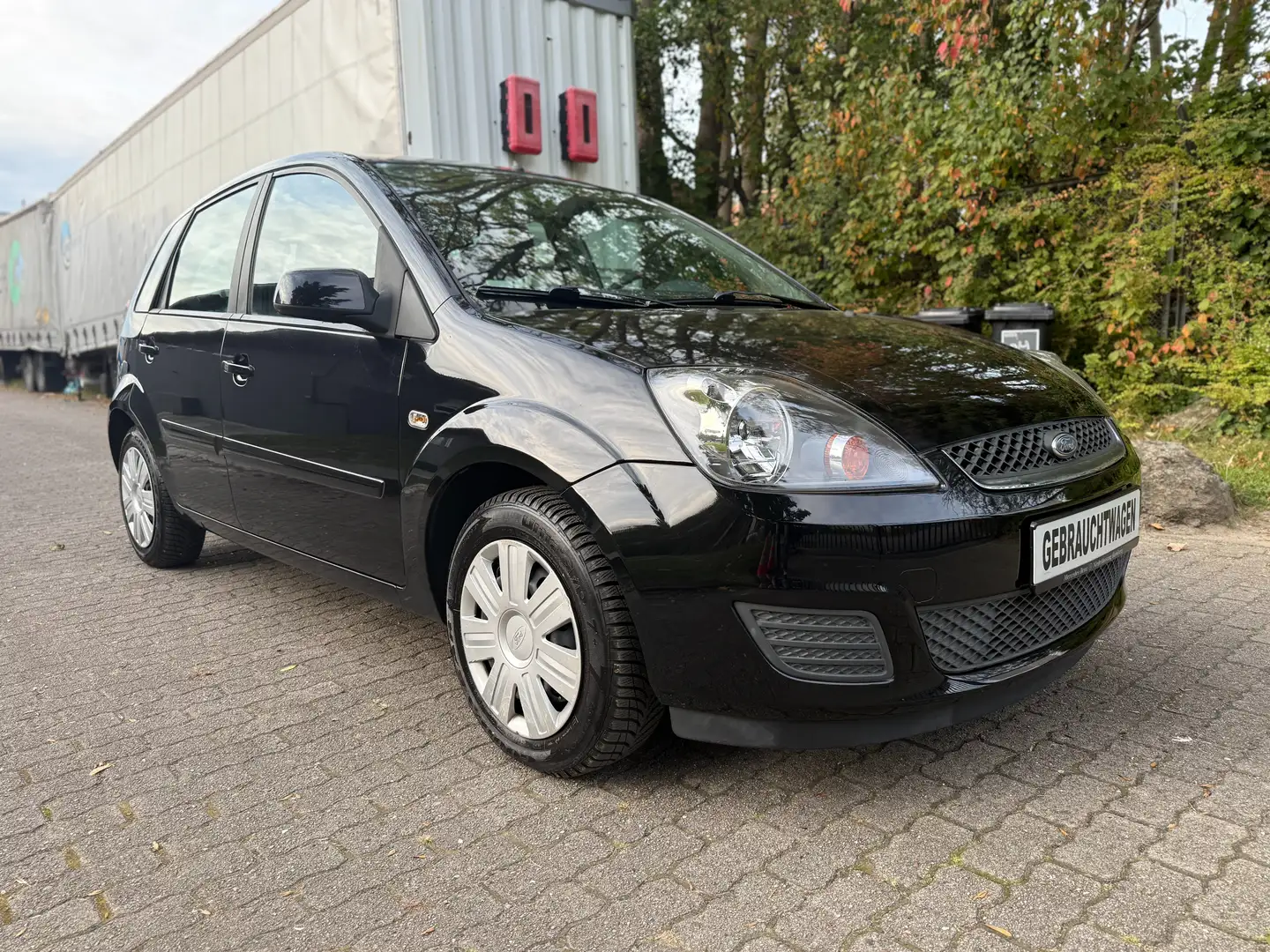 Ford Fiesta Connection/AUTOMATIK/KLIMA/TÜV&SERVICE Noir - 2