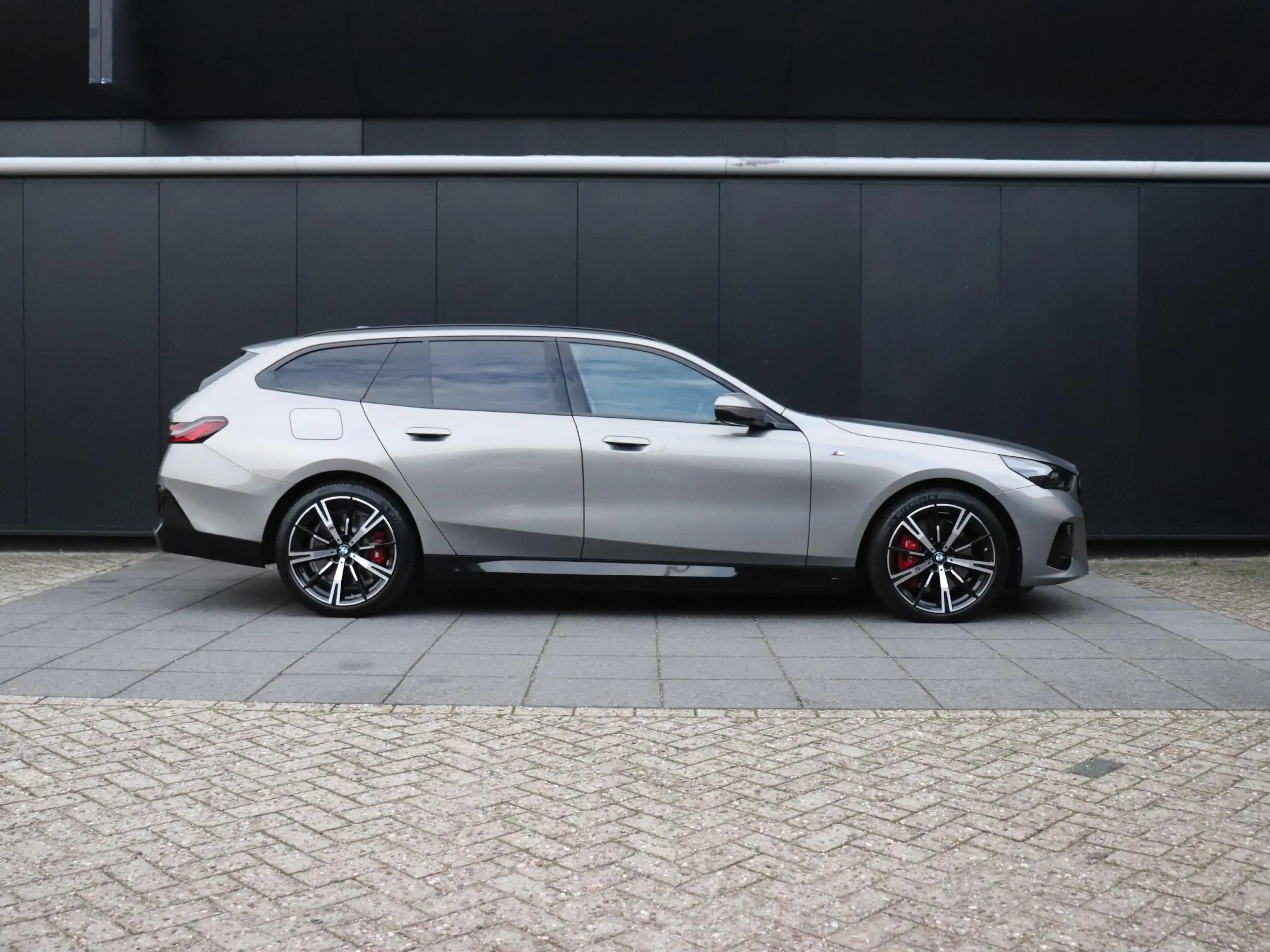 BMW 550 5-serie Touring 550e xDrive M-SPORT PRO | LEDER | — photo 4