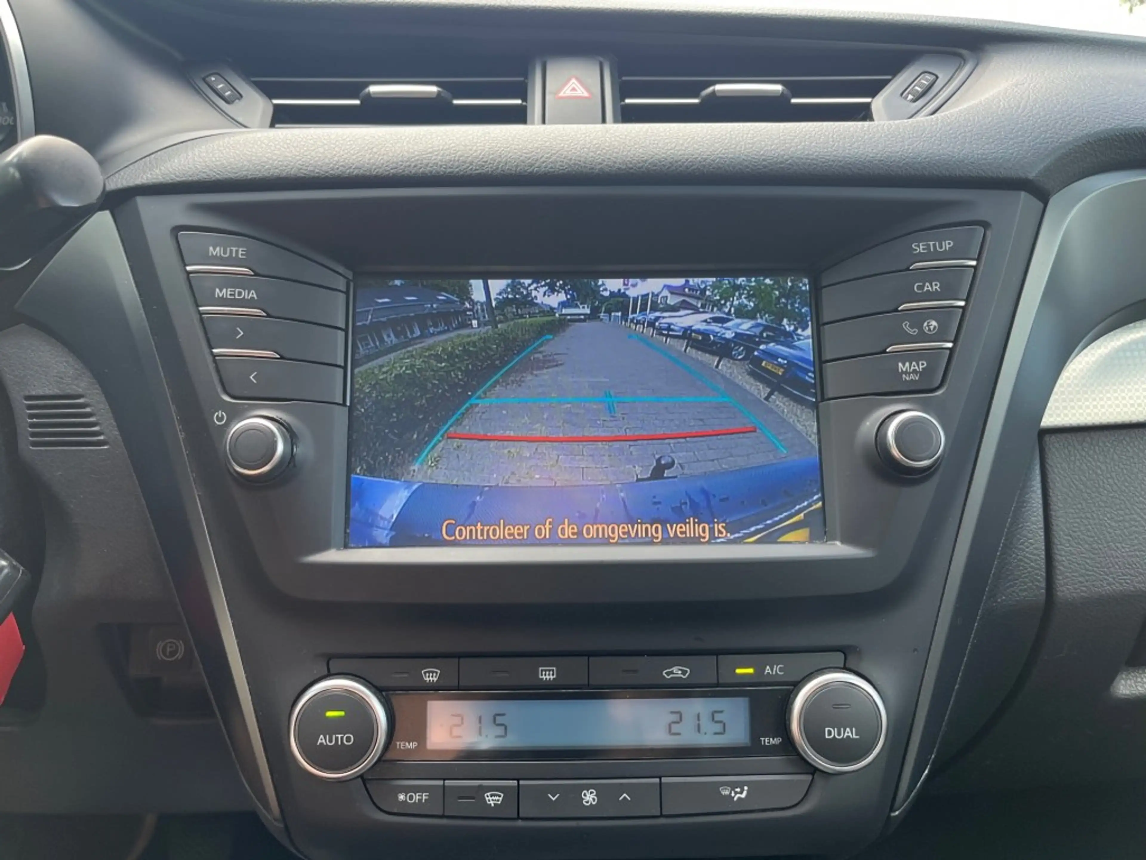 Toyota Avensis TOURING SPORTS 1.8 VVT-I 147PK EXECUTIVE — photo 11