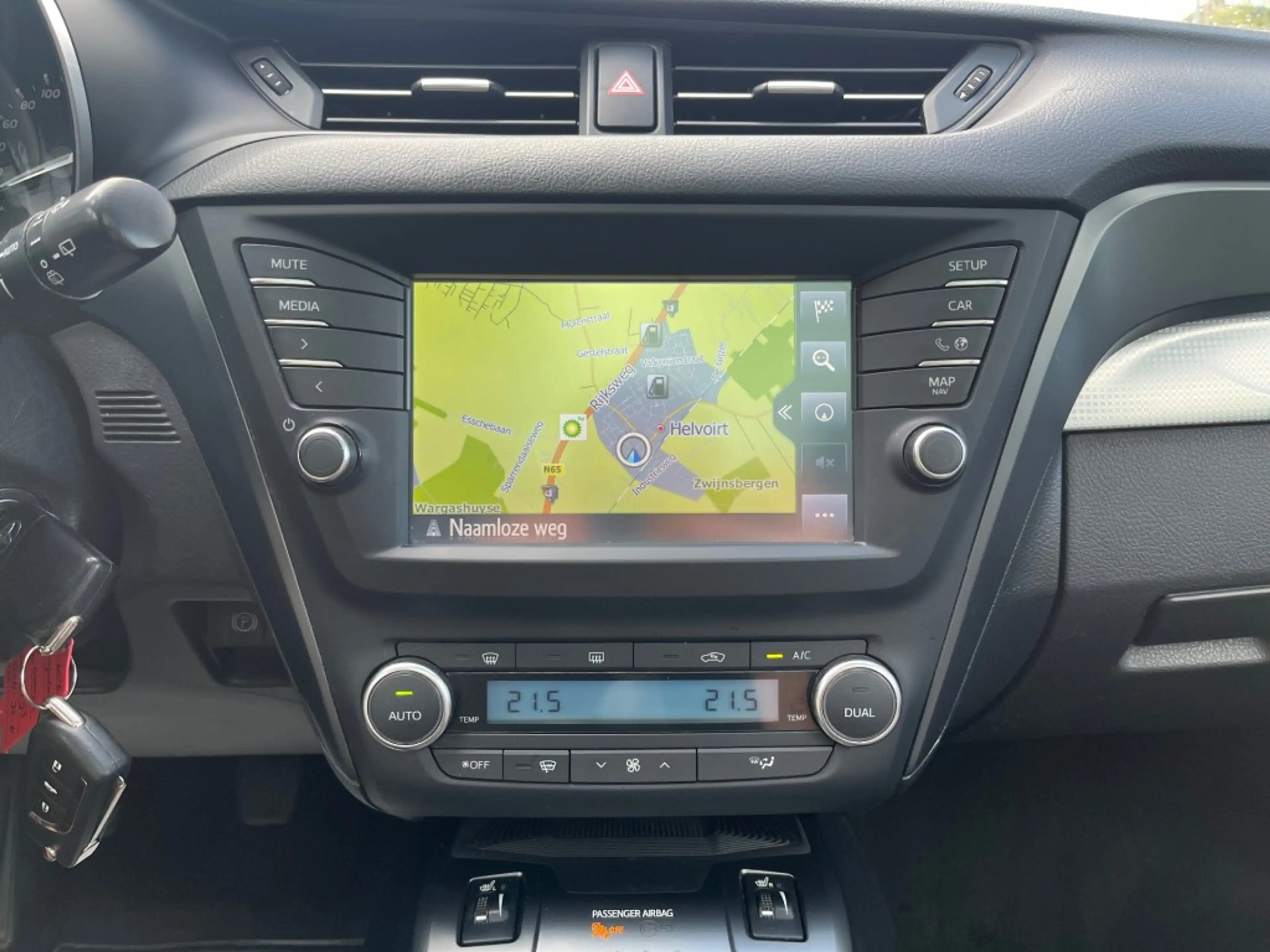 Toyota Avensis TOURING SPORTS 1.8 VVT-I 147PK EXECUTIVE — photo 10