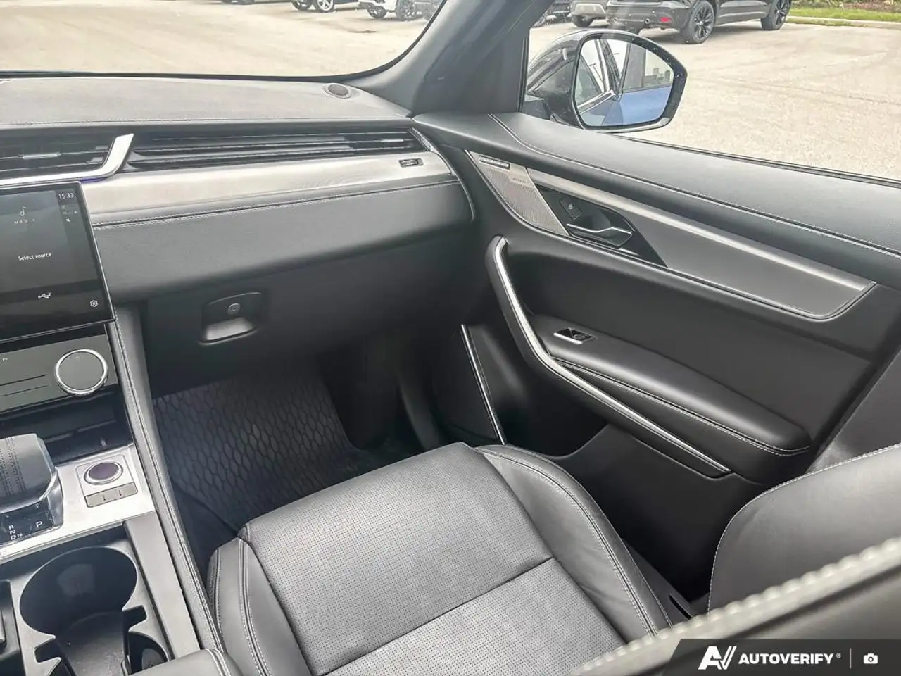 Jaguar F-Pace снимка Jaguar F-Pace