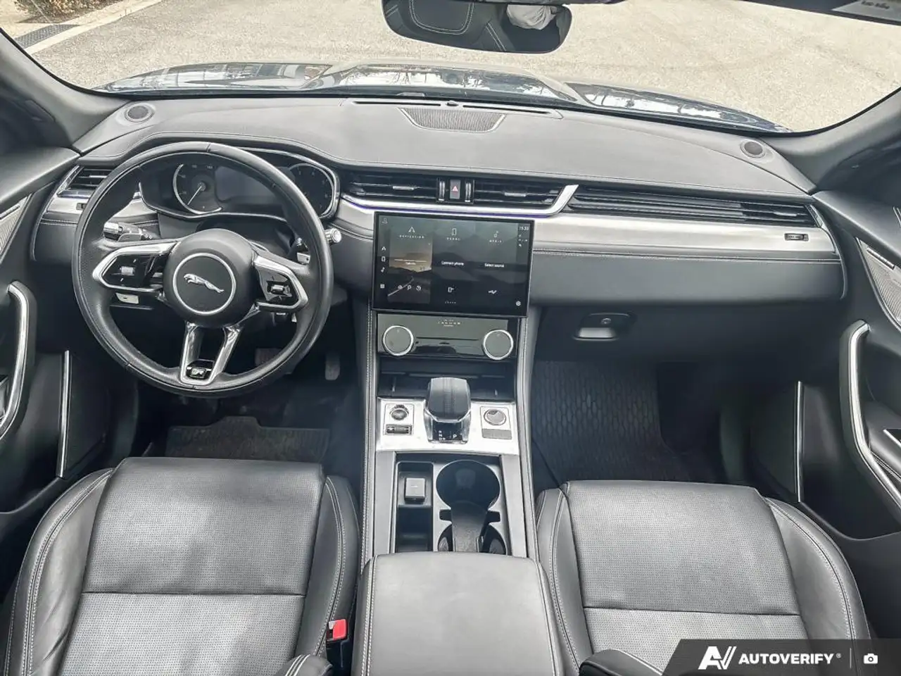 Jaguar F-Pace снимка Jaguar F-Pace