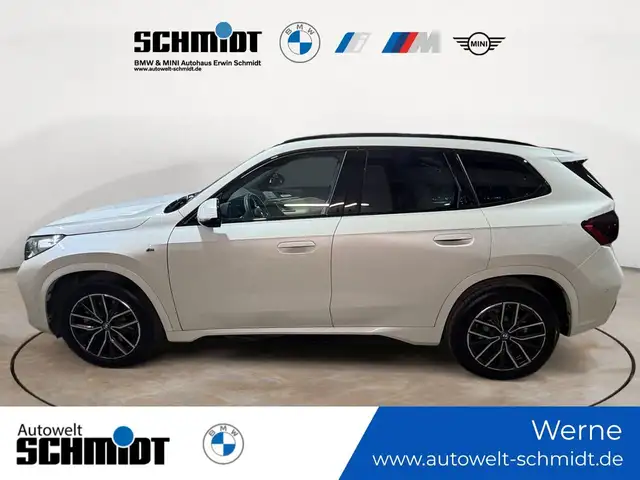 BMW Ix1 view 3