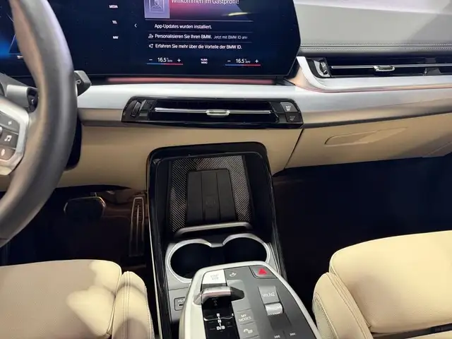 BMW Ix1 view 13
