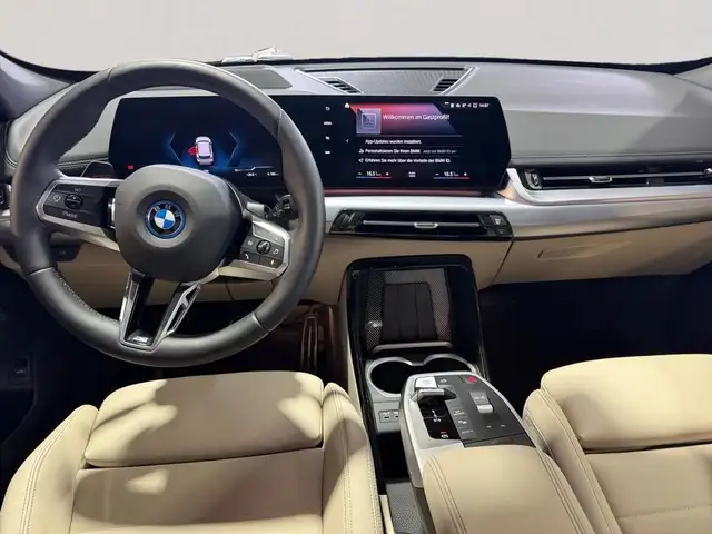 BMW Ix1 view 10