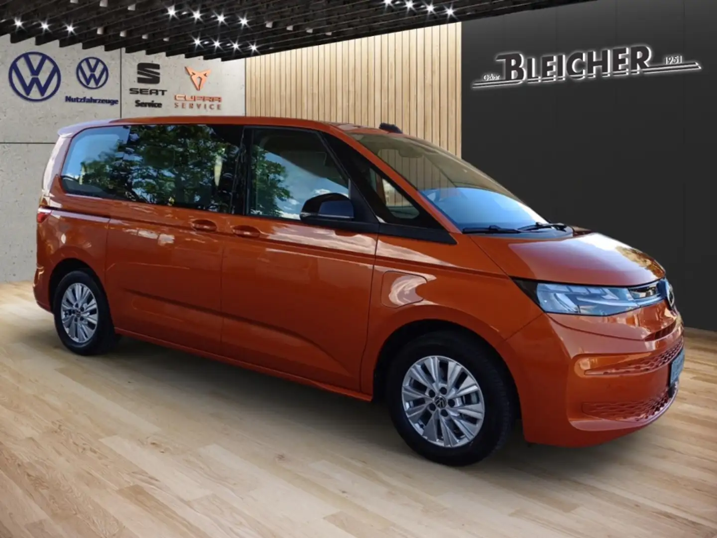 Volkswagen T7 Multivan 1.4 TSI eHybrid ''Life''  klappb. AHK Oranj - 2