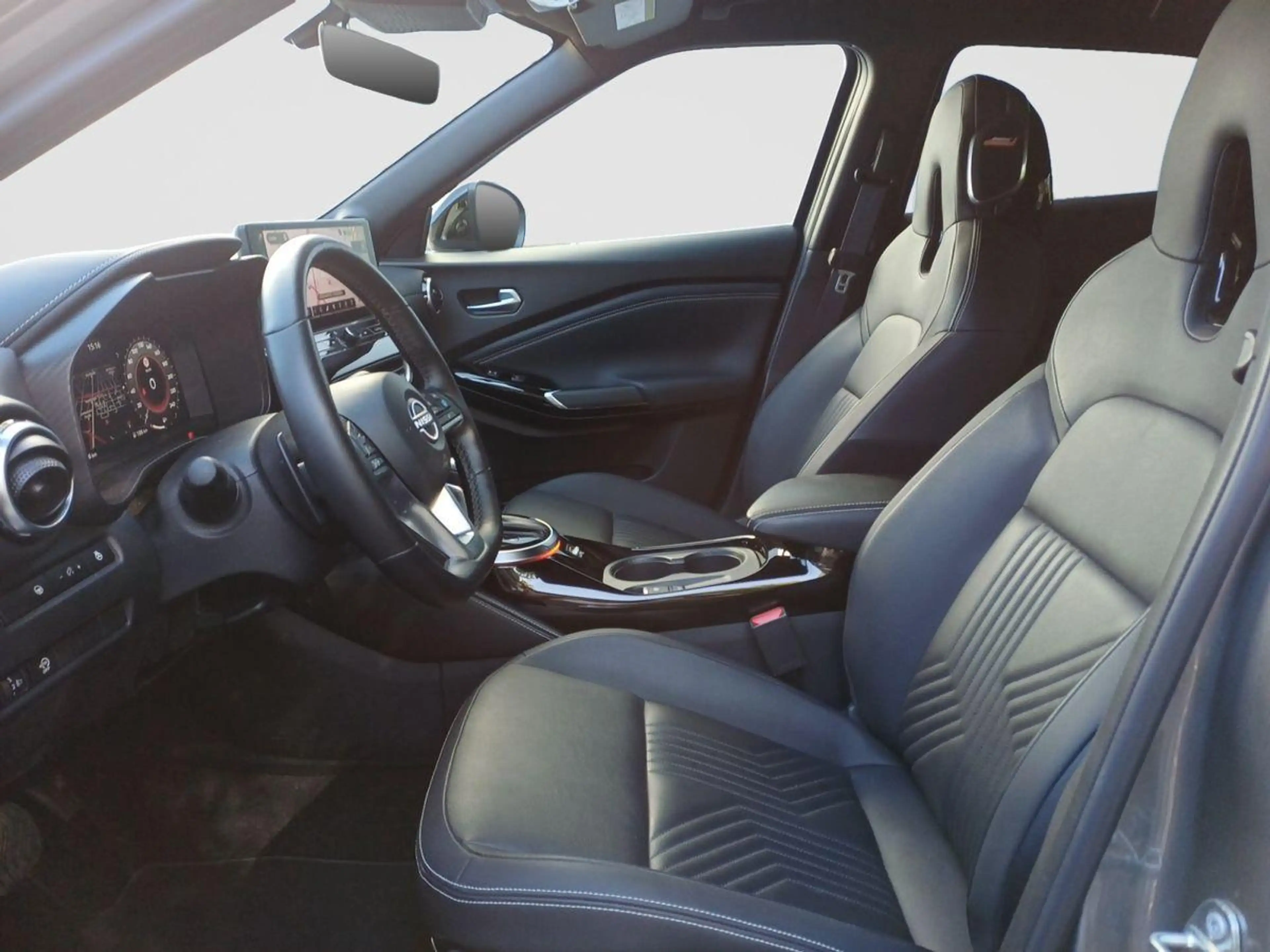 Nissan Juke 1.0 DIG-T 114 PS 7DCT TEKNA Bose BFS — photo 10