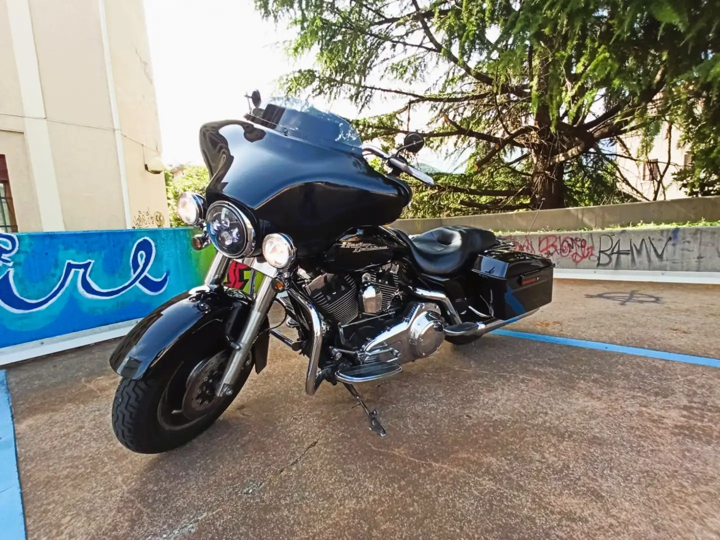 Harley-Davidson Street Glide FLHX Černá - 1