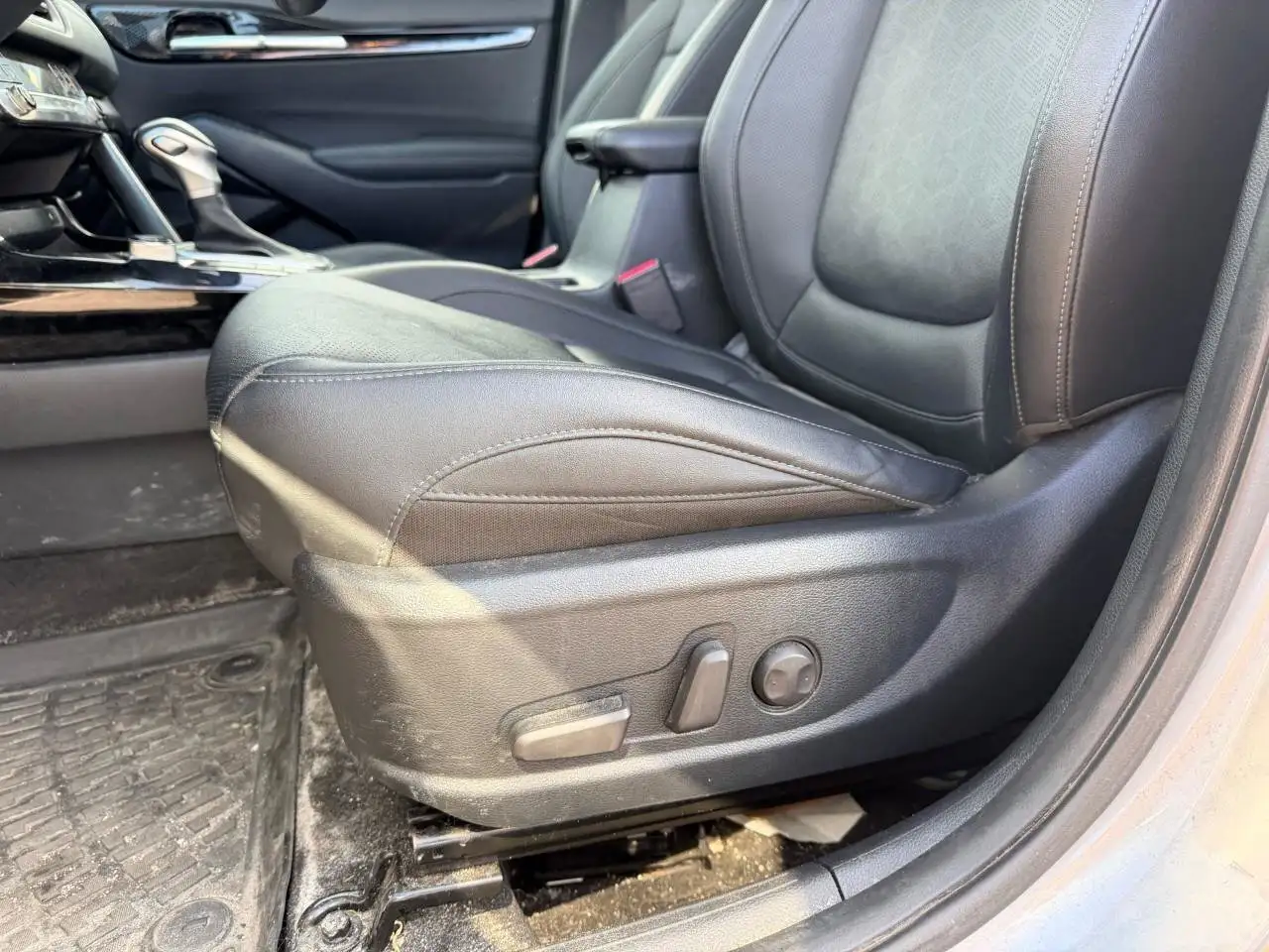 Kia Seltos снимка Kia Seltos