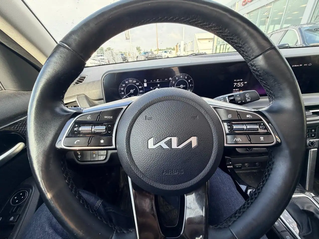 Kia Seltos снимка Kia Seltos