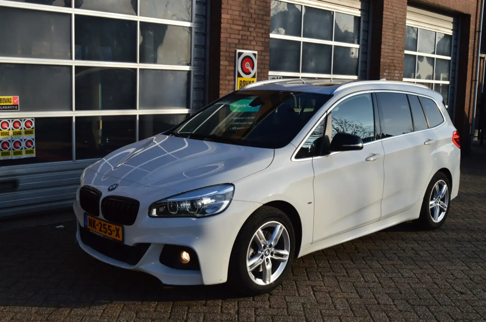 BMW 218 2-serie Gran Tourer 218i Cent.Exec. 7p. M-Uitvoeri Weiß - 1