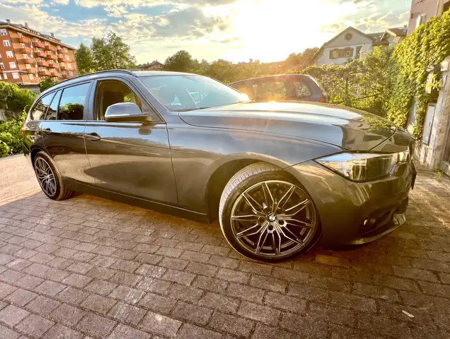 BMW 320