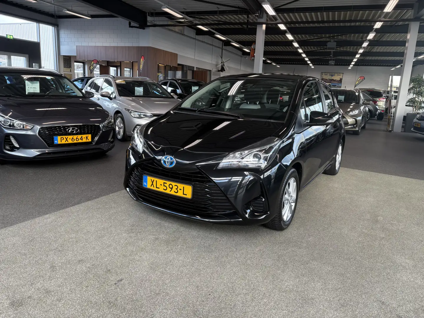 Toyota Yaris 1.5 Hybrid Active Auomaat 5-drs. CAMERA/NAVI/CRUIS Vert - 2