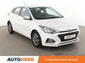 Hyundai i20 1.2 Trend*TEMPO*PDC*SHZ*ALU*SPUR*KLIMA* Wit - thumbnail 8