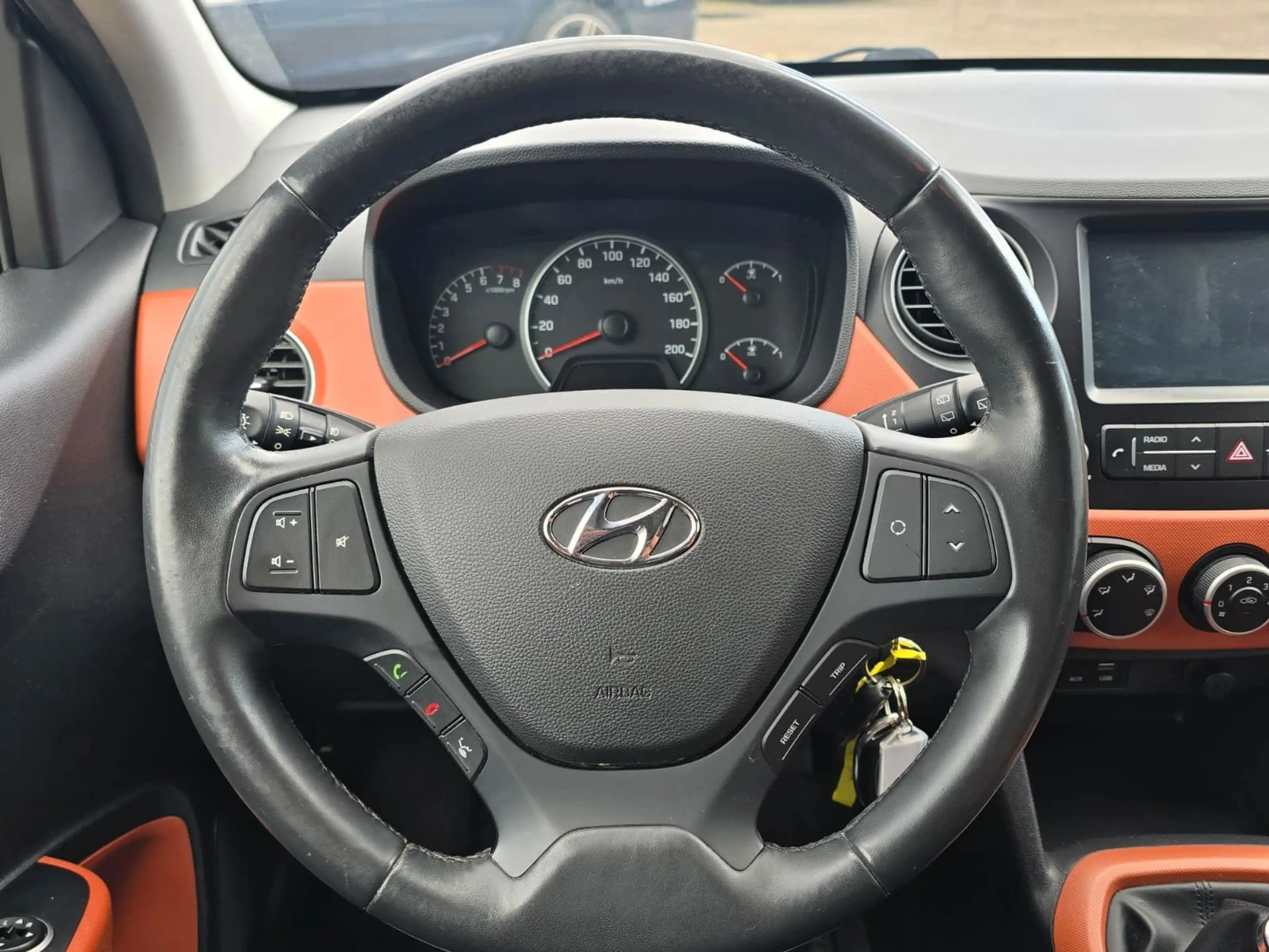 Hyundai i10 1.0 LPG Trend — photo 14