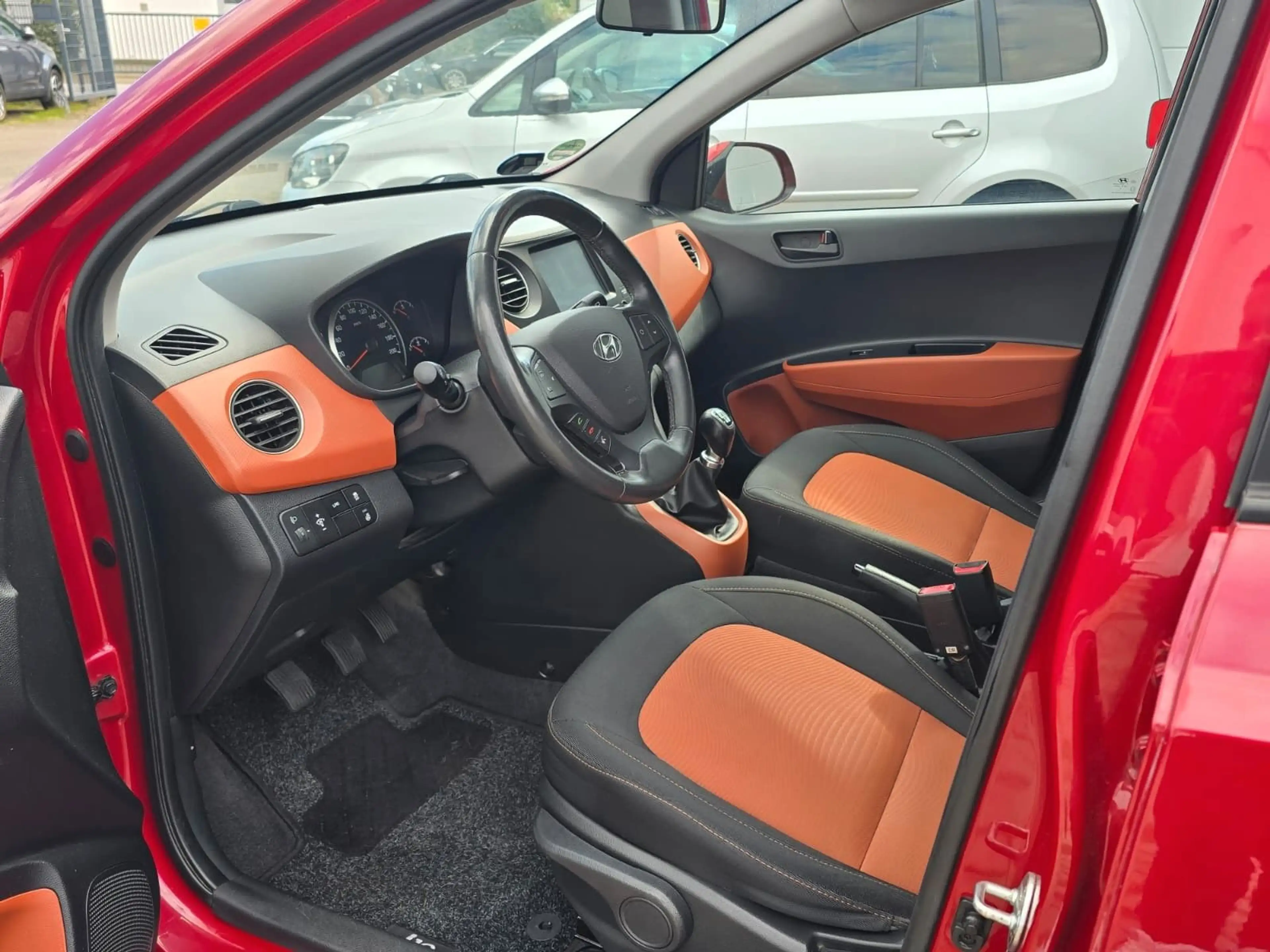Hyundai i10 1.0 LPG Trend — photo 9