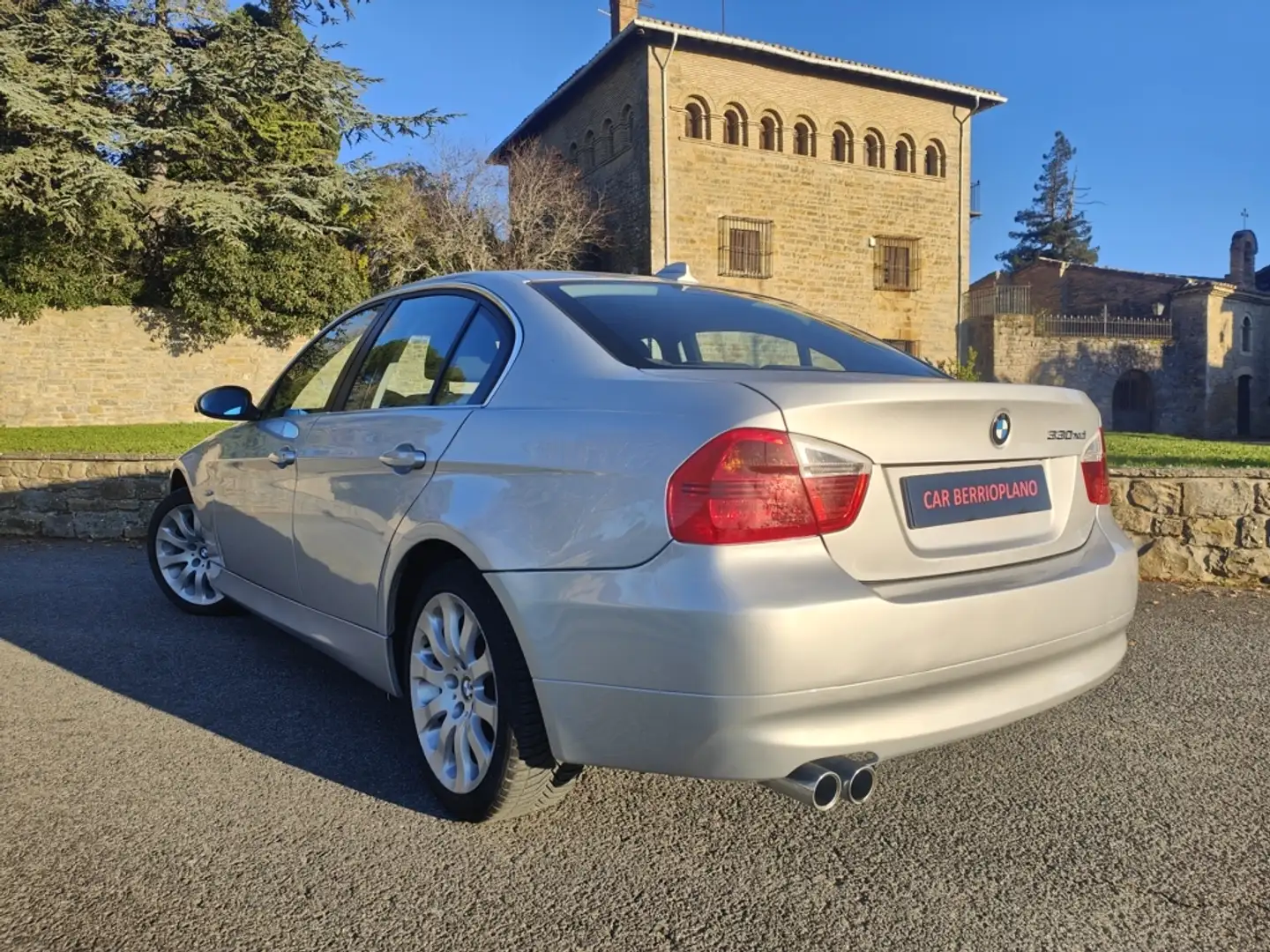 BMW 330 330xd Šedá - 2