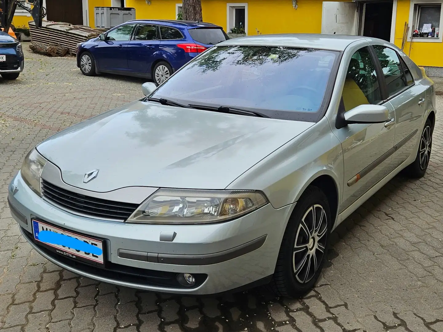 Renault Laguna Privilège 1,9 dCi Ds. Срібний - 1