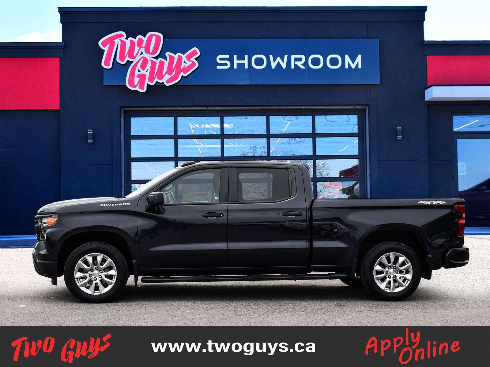 2023 Chevrolet Silverado 1500 Crew Cab Custom photo 5