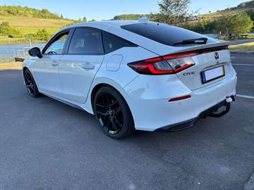 Civic e:HEV SPORT +attache, 184 PS,conso 4,4