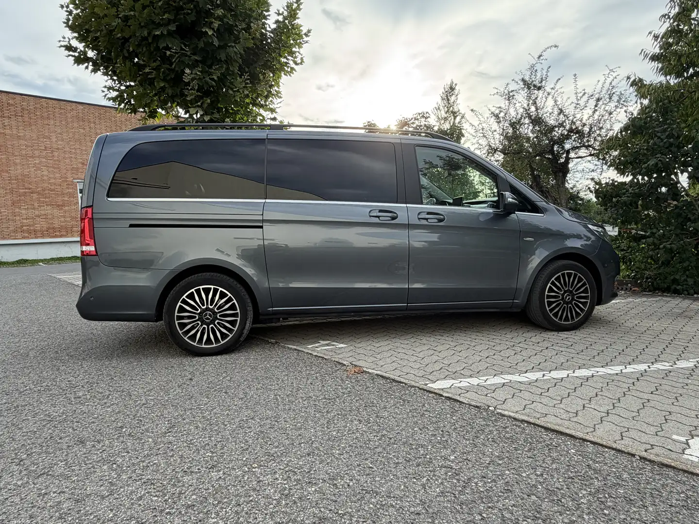 Mercedes-Benz V 250 BlueTEC 4MATIC Avantgarde lang Aut. - 1