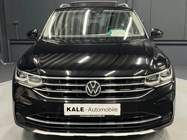Volkswagen Tiguan view 4