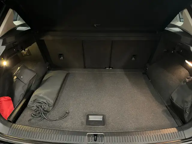 Volkswagen Tiguan view 14