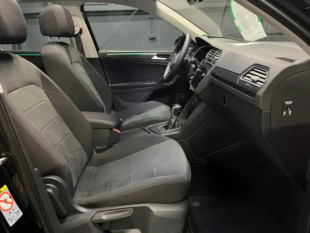 Volkswagen Tiguan view 17