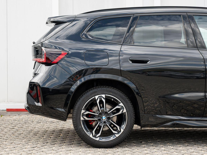 BMW X1 sDrive20i M-Sport PRO AHK PANO ACC HuD eSitze — photo 4