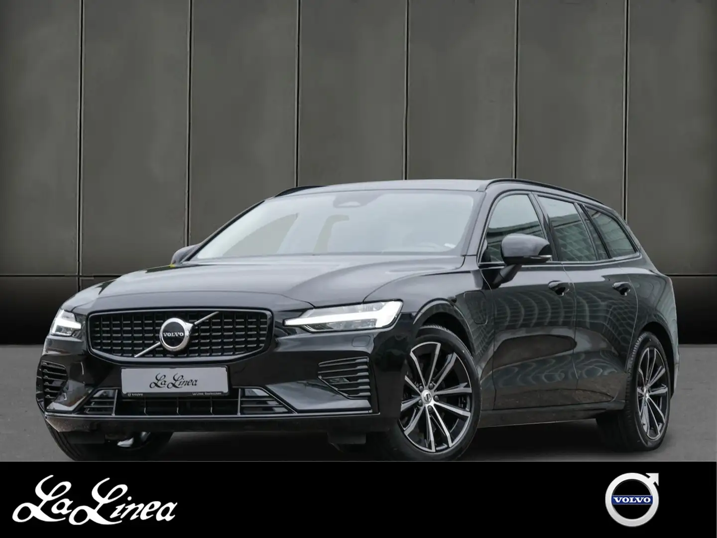 Volvo V60 T6 Plus Dark Recharge Plug-In Hybrid AWD Schwarz - 1