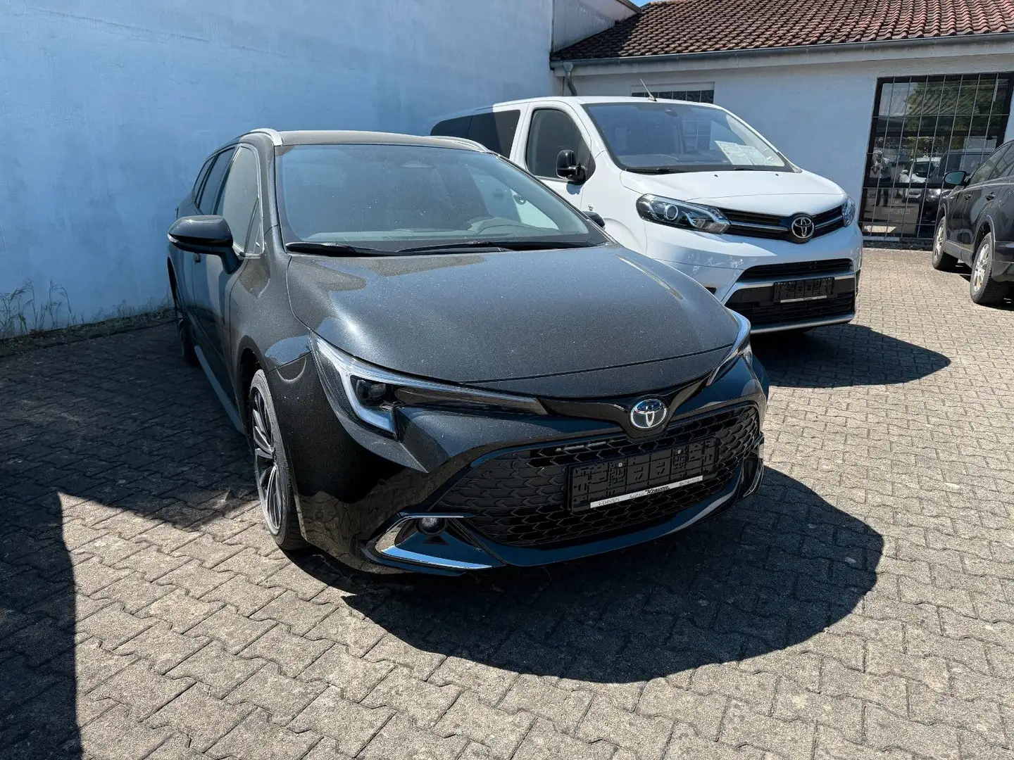 Toyota Corolla 2,0 Hybrid Touring Sports Technik Чорний - 2