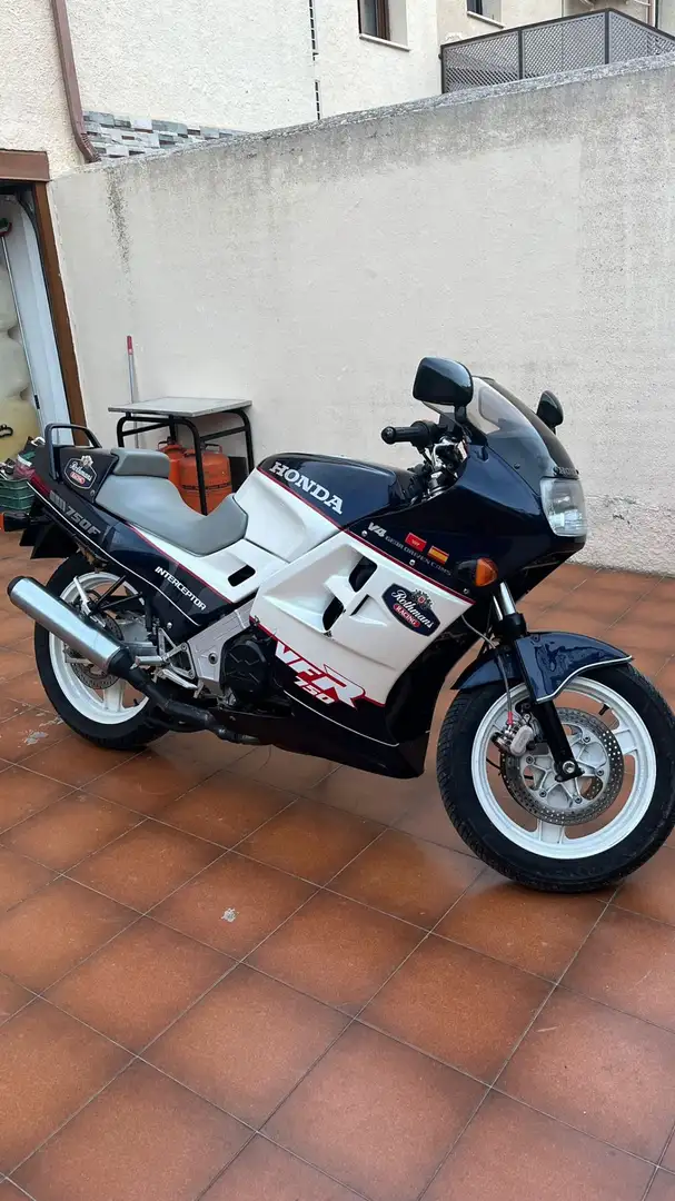 Honda VFR 750 - 1