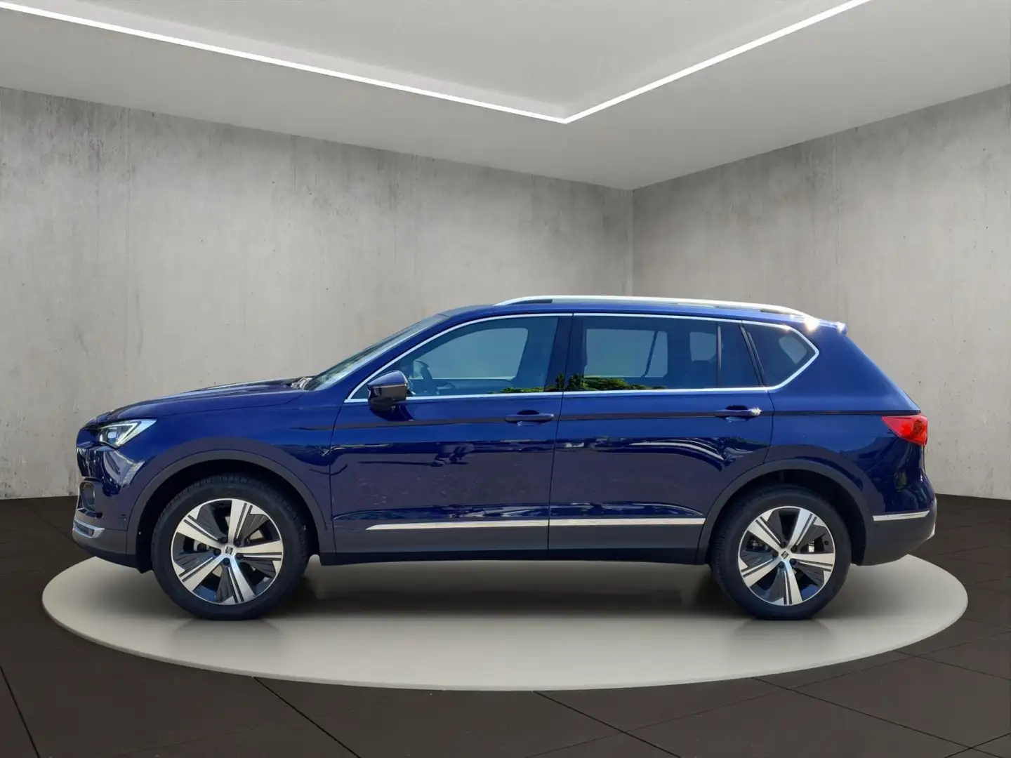 SEAT Tarraco Xperience 2.0 TDI 110kW (150 PS) 7-Gang Modrá - 2