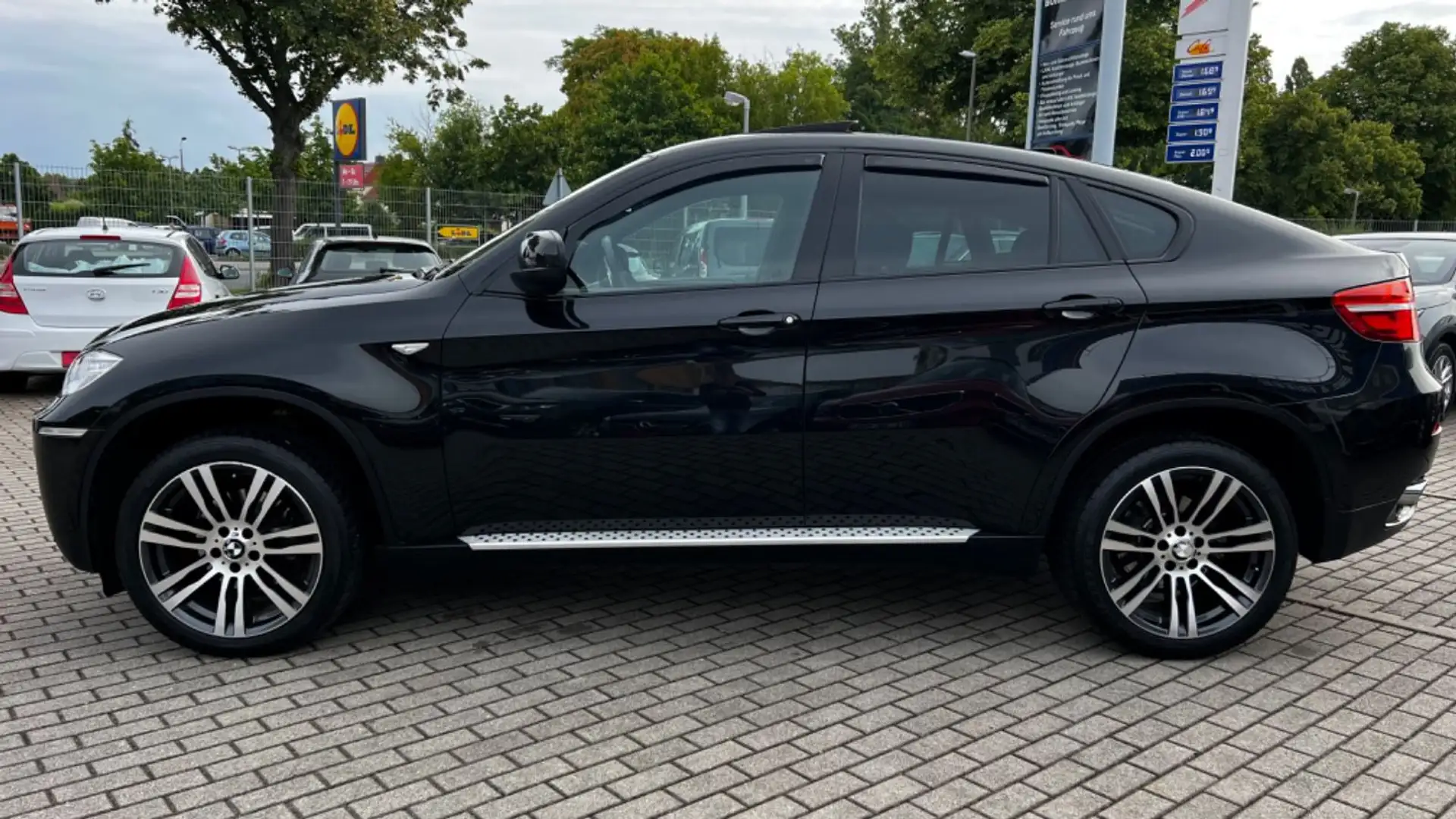 BMW X6 Baureihe X6 xDrive 30d M SPORT Paket LED Schwarz - 2